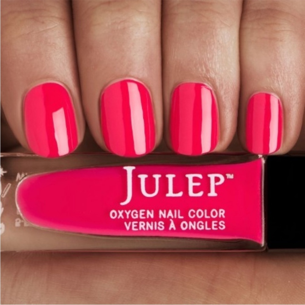 ⚡️RARE!⚡️ Julep Drew Bright Fuchsia Nail Polish - Picture 1 of 6